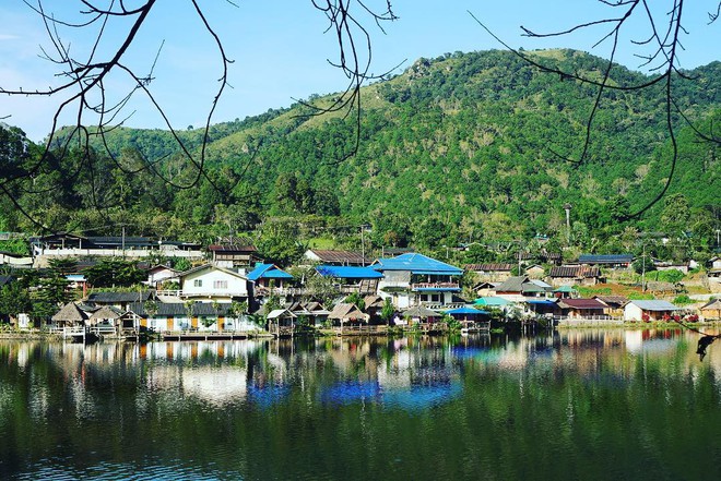 Chẳng cần tốn tiền đi Trung Quốc, ngay tại Thái Lan cũng có “Phượng Hoàng Cổ Trấn” đẹp không thua kém bản gốc - Ảnh 3.