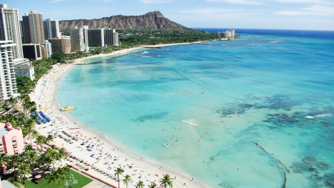 Bãi biển đẹp nổi tiếng thế giới của Hawaii đang gặp vấn đề hết sức nghiêm trọng - Ảnh 1.