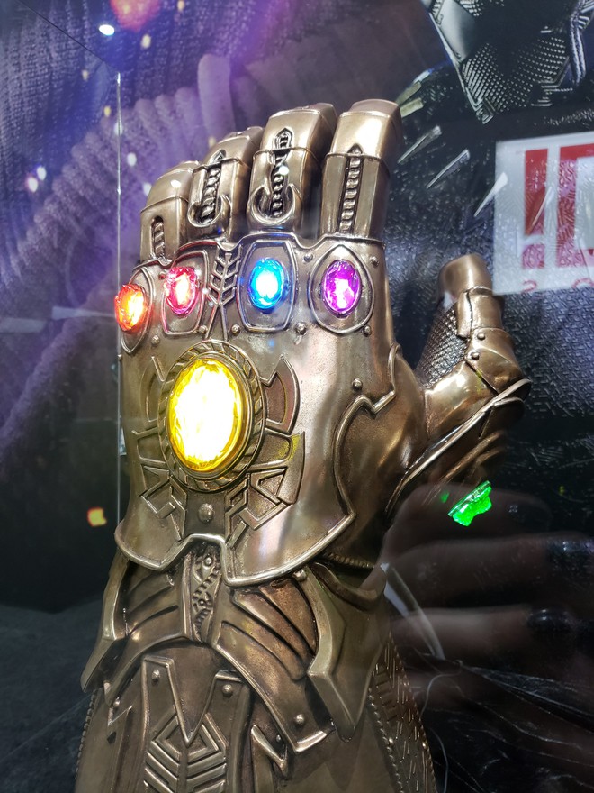 Thanos chắc sẽ búng tay hủy diệt tất cả nếu thấy găng tay vô cực bị hội Avengers làm biến dạng thế này! - Ảnh 8.