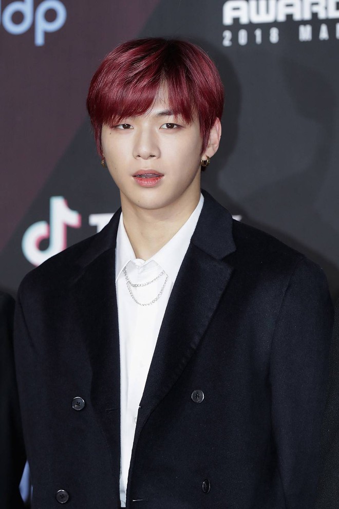 Xôn xao tin Kang Daniel tới Mỹ với nữ đại gia Hong Kong ngay giữa bão tranh chấp, còn bị tố dùng tiền của cô này - Ảnh 3.