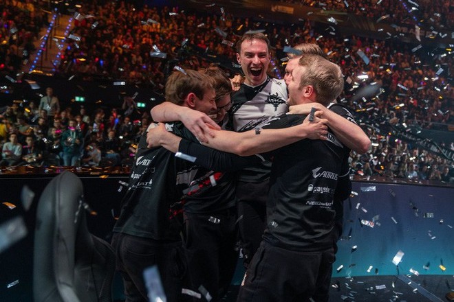 Perkz thay đổi vị trí, Super Team châu Âu ra đời và kì vọng giành ngôi vương MSI 2019 - Ảnh 1.