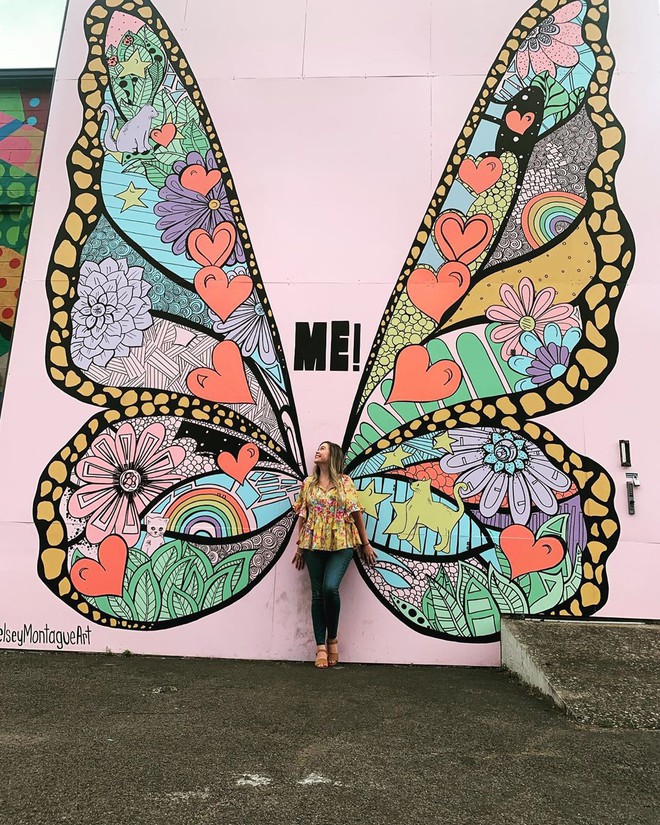 Không chỉ ra MV mới, Taylor Swift còn tặng fan hẳn một bức tường hoạ bướm khổng lồ cực đẹp để tha hồ check-in - Ảnh 15.