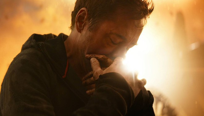 ENDGAME như c&uacute; b&uacute;ng tay quyền lực Thanos: X&ocirc; đổ mọi kỉ lục kh&ocirc;ng trượt ph&aacute;t n&agrave;o! - Ảnh 14.