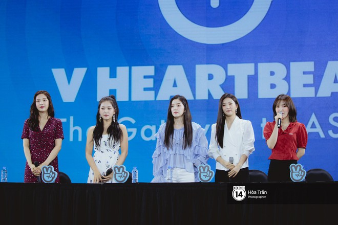 Họp báo Red Velvet và dàn idol Kpop tại TP.HCM: Đại diện SM hé lộ thời gian comeback, thành viên khác nhất ngoài đời - Ảnh 1.