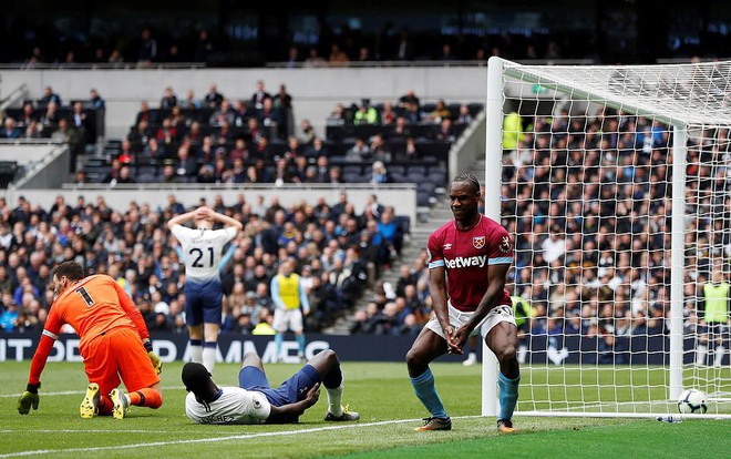 Son Heung-min lộ r&otilde; thất vọng khi Tottenham bất ngờ bại trận v&agrave; lỡ cơ hội tiến gần v&eacute; dự Champions League - Ảnh 9.