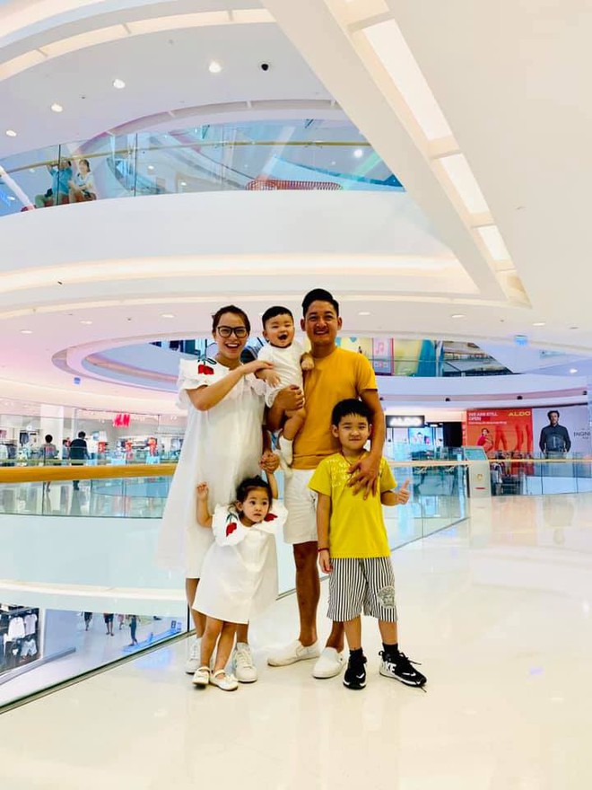 Sao Việt tranh thủ kì nghỉ lễ để đưa hoàng tử, công chúa đi tránh nắng, hào hứng nhất phải kể đến bé thứ 2 - Ảnh 3.