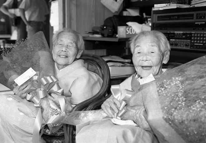 Chùm ảnh: Những sự kiện đi vào lịch sử nước Nhật trong 30 năm dưới thời kỳ Bình Thành của Nhật hoàng Akihito - Ảnh 4.