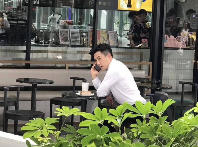 Dương Mịch - Lưu Khải Uy hậu ly h&ocirc;n: Vợ khoe sắc v&oacute;c l&uacute;c độc th&acirc;n hết cỡ, chồng t&uacute;t t&aacute;t nhan sắc quay trở lại showbiz - Ảnh 8.