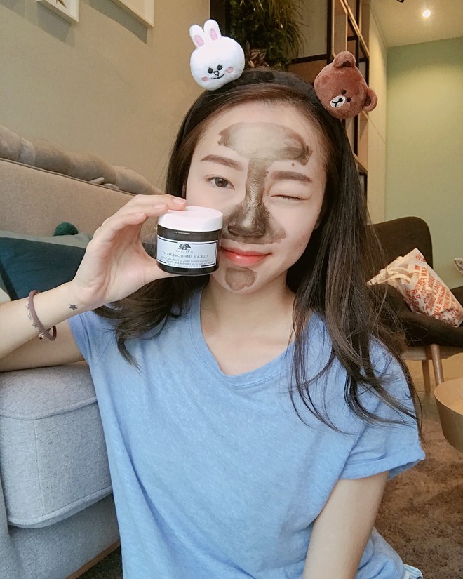 Tranh thủ kỳ nghỉ lễ, bạn cũng c&oacute; thể khiến da đẹp l&ecirc;n bội phần nhờ b&iacute; k&iacute;p đắp mặt nạ 2 bước như ở spa - Ảnh 2.