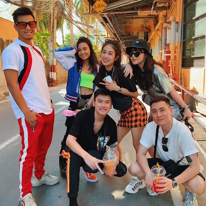 Lễ năm nay, sao Việt cùng hội richkid và các hot boy, hot girl đi đâu làm gì? - Ảnh 5.
