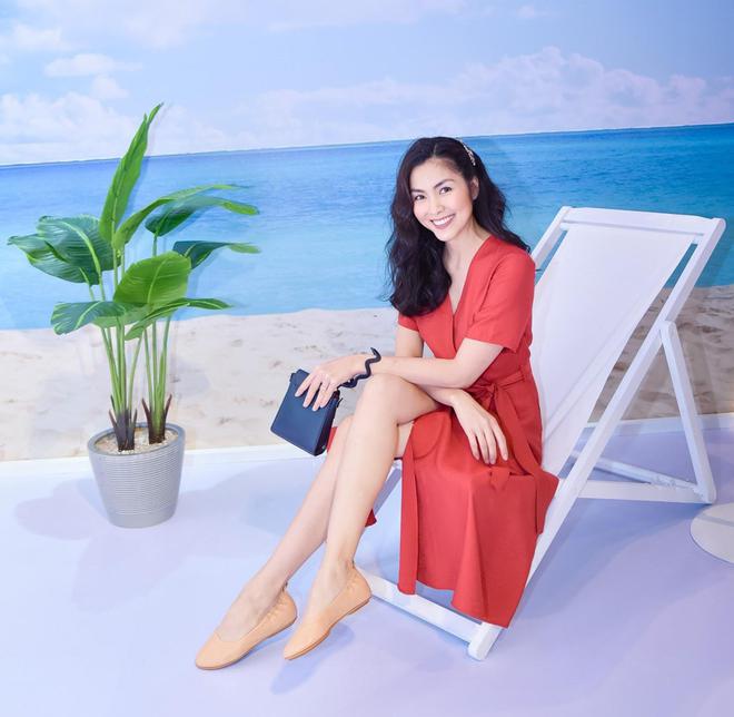 Tăng Thanh H&agrave; c&oacute; một c&ocirc;ng thức diện đồ h&egrave; chuẩn đẹp, vừa thanh lịch lại t&ocirc;n d&aacute;ng m&agrave; bạn c&oacute; thể &aacute;p dụng ngay - Ảnh 5.