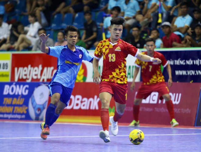 Cầu thủ futsal Việt Nam gặp tình huống trớ trêu khi bị CLB làm giả hợp đồng - Ảnh 2.
