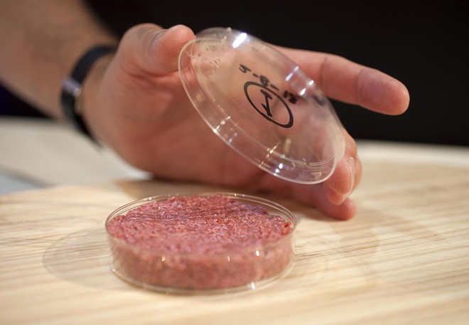 Câu chuyện về chiếc hamburger thịt bò giá gần 8 tỷ đồng và ý nghĩa nhân văn phía sau nó - Ảnh 2.