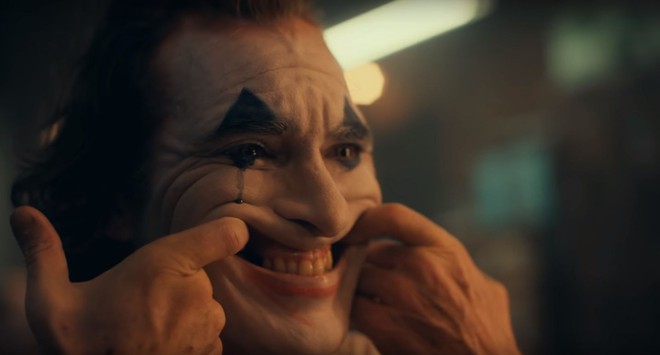 DC bất ngờ đánh úp fan bằng trailer Joker u ám lẫn điên loạn - Ảnh 6.