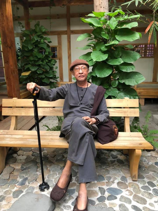 Nghệ sĩ L&ecirc; B&igrave;nh đang rơi v&agrave;o t&igrave;nh trạng nguy hiểm, liệt nửa người sau gần 1 năm t&iacute;ch cực điều trị ung thư phổi - Ảnh 3.