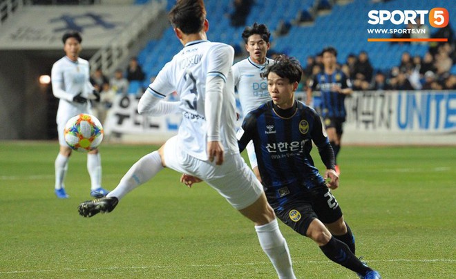 Incheon United 0-3 Daegu FC: Đội nhà thua đậm trong trận đầu tiên Công Phượng đá chính tại K.League - Ảnh 1.