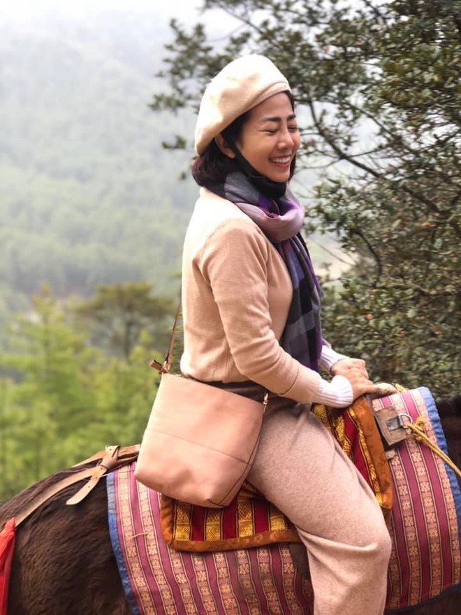 T&igrave;nh bạn ch&acirc;n th&agrave;nh nơi showbiz: C&aacute;i &ocirc;m của Ốc Thanh V&acirc;n v&agrave; giọt nước mắt của Mai Phương ở nơi hạnh ph&uacute;c nhất Tr&aacute;i đất - Ảnh 9.