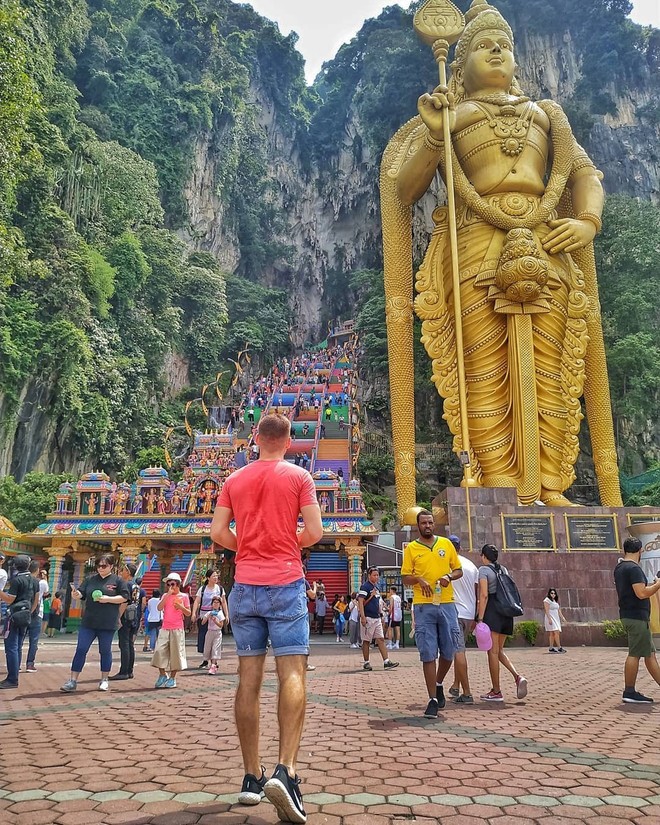 Có gì ở nơi “bảy sắc cầu vồng” mà Minh Hằng phải vất vả lắm mới có một góc để check-in xuất sắc như thế này? - Ảnh 22.