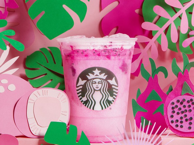 Starbucks ra mắt đồ uống mới màu hồng siêu bánh bèo, kết hợp những trái cây được rất nhiều người thích - Ảnh 1.