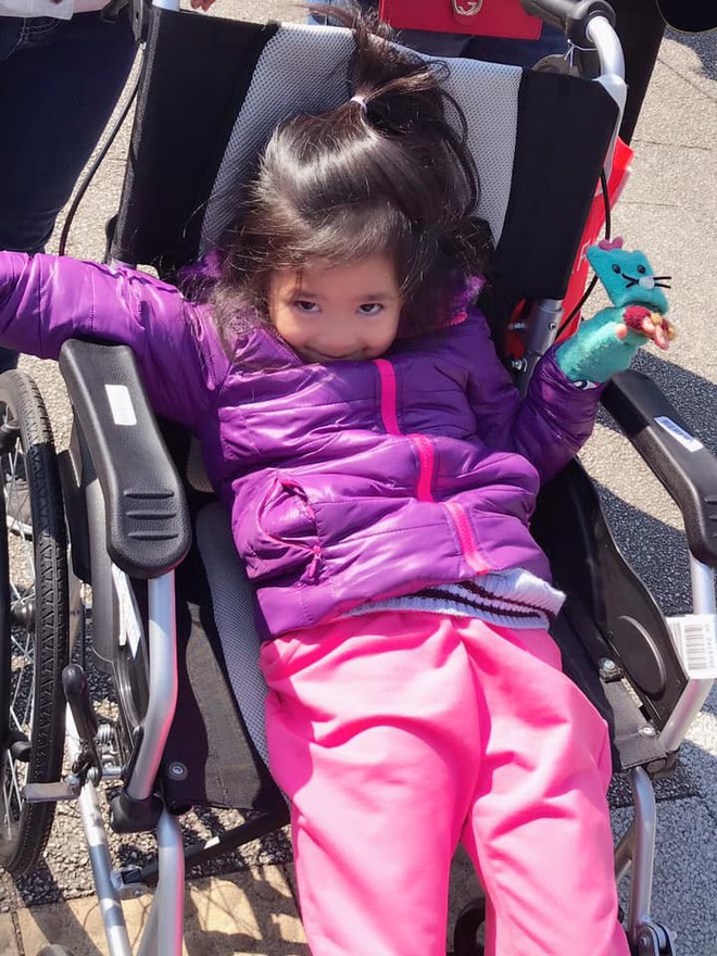 D&ugrave; sức khoẻ c&ograve;n yếu, Mai Phương vẫn c&ugrave;ng con g&aacute;i sang Nhật ngắm hoa anh đ&agrave;o sau gần 1 năm điều trị ung thư - Ảnh 2.