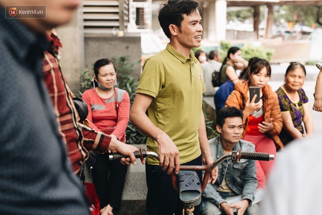 103 triệu đồng cho đôi dép khét lẹt và chiếc xe đạp vượt 103 km của cậu bé Sơn La: Sự tử tế của những người xa lạ - Ảnh 4.