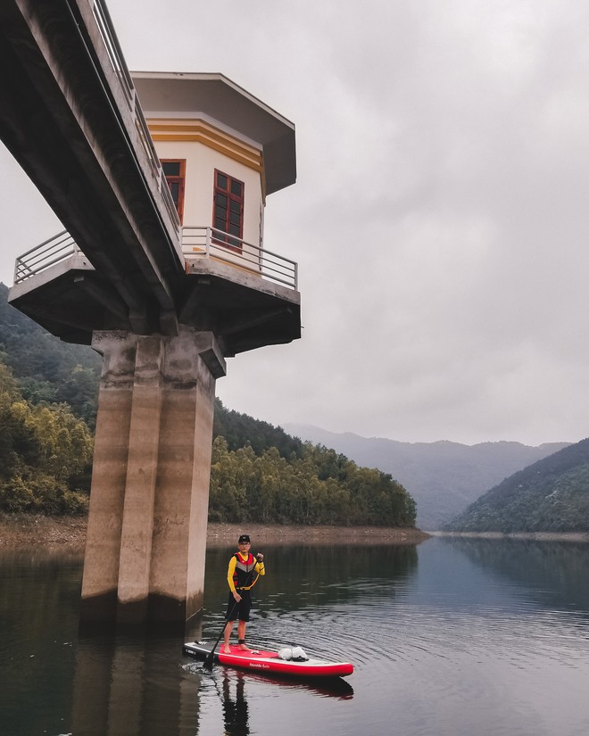 Có gì hay ở Stand up paddle - môn lướt ván hiện đại được dự đoán sẽ hot nhất với giới trẻ Việt trong hè này? - Ảnh 2.