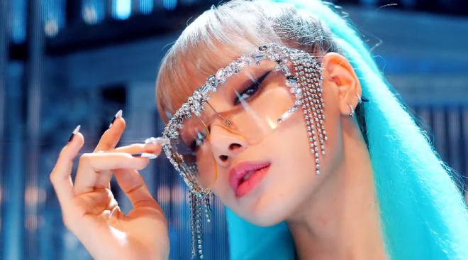 Thuyết âm mưu li kì như phim kinh dị ở MV “Kill This Love”: Song trùng giống Us nhập vào Black Pink? - Ảnh 16.