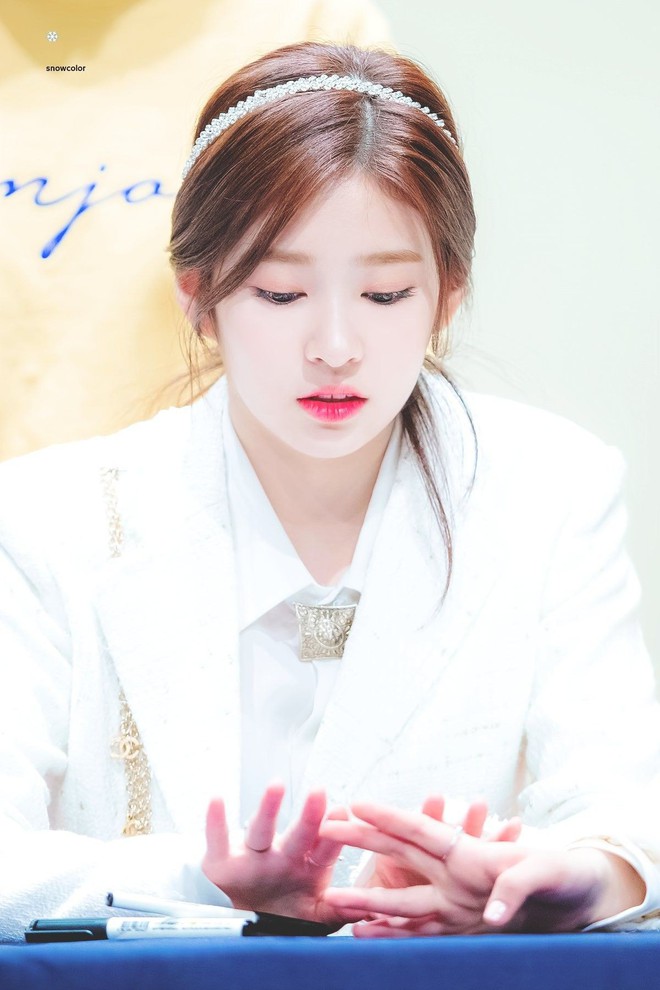 D&agrave;n idol nữ sinh năm 2001 đang l&agrave;m khuynh đảo Kpop: T&agrave;i năng v&agrave; nhan sắc qu&aacute; đỉnh nhưng Big3 chỉ c&oacute; 1 đại diện - Ảnh 18.