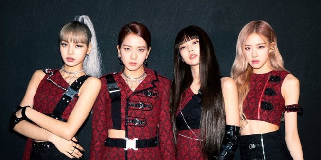 Black Pink tâm lý lắm: tặng fan khẩu trang tránh bụi làm hỏng da, riêng Jennie còn tặng cả mỹ phẩm Hera đắt đỏ - Ảnh 1.