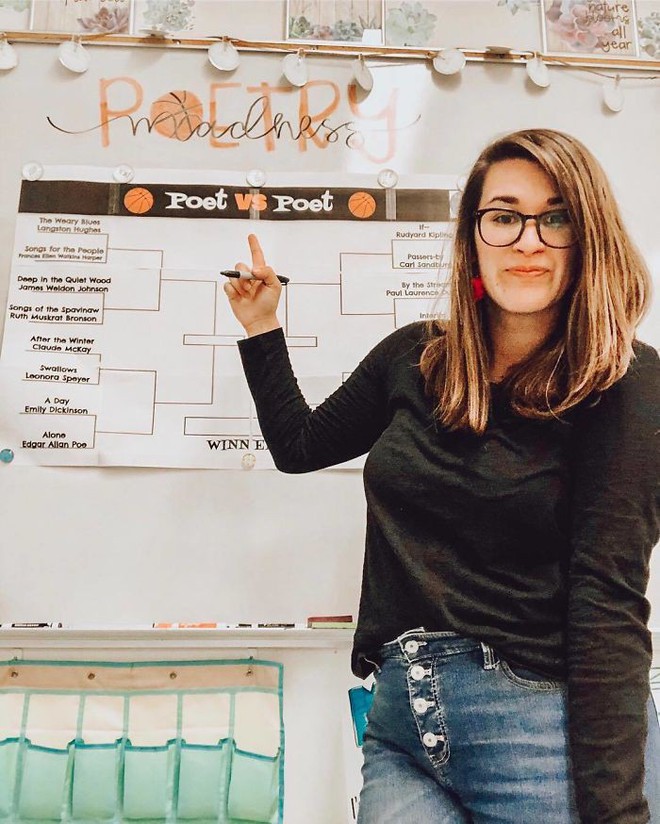 Cô giáo sáng tạo ra chiếc bảng check-in cảm xúc giúp đỡ học sinh thoát khỏi trầm cảm và tự tử - Ảnh 2.