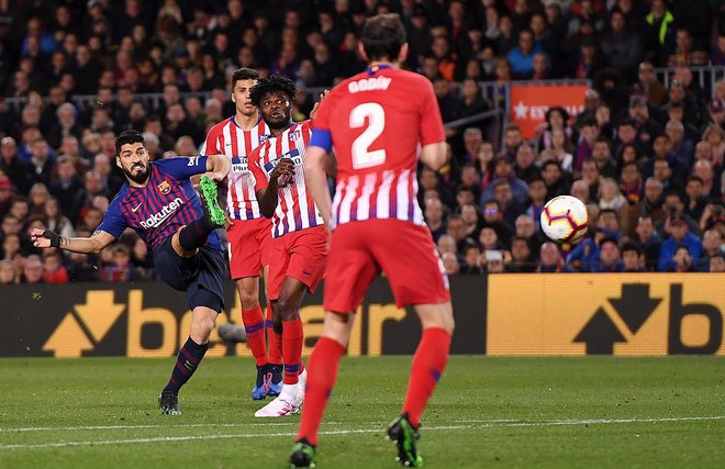 G&atilde; đi&ecirc;n Diego Costa chửi thẳng mặt trọng t&agrave;i, Atletico Madrid d&acirc;ng chức v&ocirc; địch v&agrave;o tay Barcelona - Ảnh 7.