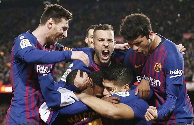 G&atilde; đi&ecirc;n Diego Costa chửi thẳng mặt trọng t&agrave;i, Atletico Madrid d&acirc;ng chức v&ocirc; địch v&agrave;o tay Barcelona - Ảnh 2.