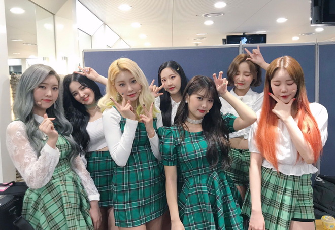 Cuối cùng thông tin về màn kết hợp giữa MOMOLAND và Erik đã được tiết lộ - Ảnh 1.