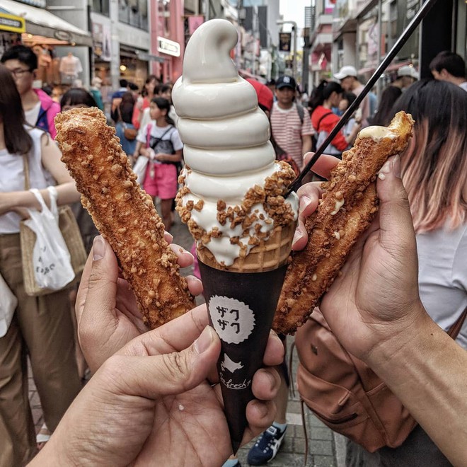 Thành phố của Nhật Bản yêu cầu khách du lịch không được ăn khi đi bộ, nguyên nhân khiến ai cũng bất ngờ - Ảnh 8.