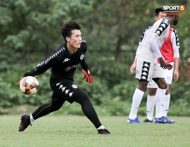 Lịch thi đấu V.League vòng 9 ngày 11/05: Bùi Tiến Dũng trở về tái ngộ đội bóng quê hương - Ảnh 1.