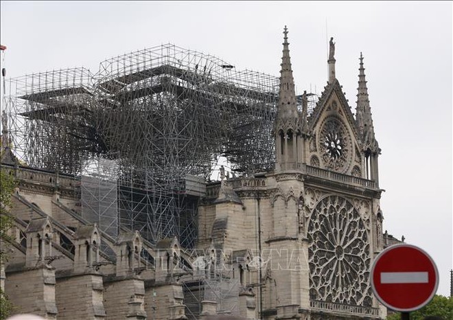  Hạ viện Pháp thông qua dự luật gây tranh cãi về khôi phục Nhà thờ Đức Bà  - Ảnh 1.