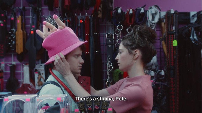 BONDiNG của Netflix đ&atilde; truyền tải đ&uacute;ng hay sai về BDSM? - Ảnh 6.