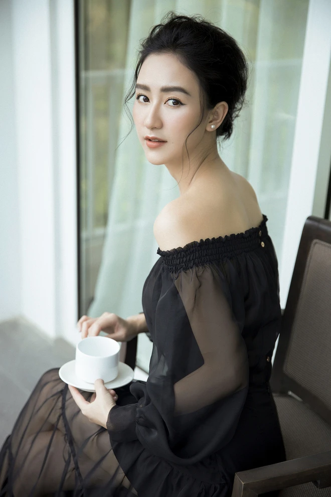 Hoa hậu v&agrave; chuyện c&aacute;nh tay to, bụng sồ sề khi chưa photoshop: Đ&acirc;u phải nữ thần để đ&ograve;i hỏi đẹp ho&agrave;n hảo 100% - Ảnh 7.