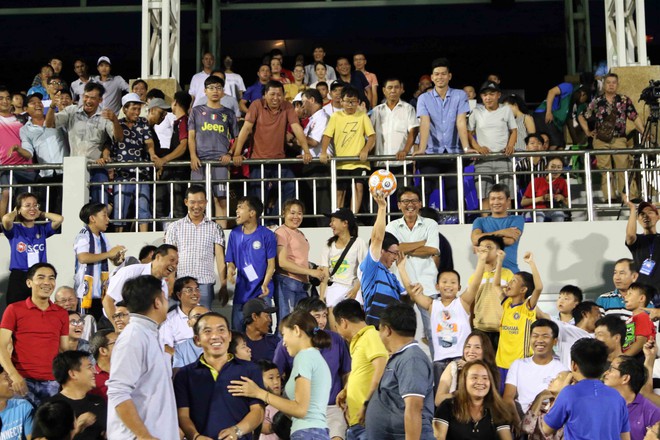 S&ocirc;i động, hấp dẫn ng&agrave;y khai mạc giải hạng Nh&igrave; Quốc gia 2019 - Ảnh 7.