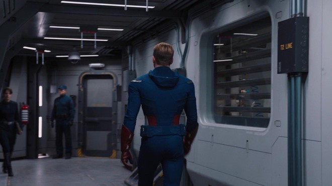 Captain Chris Evans kh&ocirc;ng chỉ sở hữu v&ograve;ng 3 trứ danh m&agrave; c&ograve;n khiến chị em ph&aacute;t cuồng v&igrave; v&ograve;ng 1 ngồn ngộn đến &ldquo;bức tử&rdquo; - Ảnh 1.