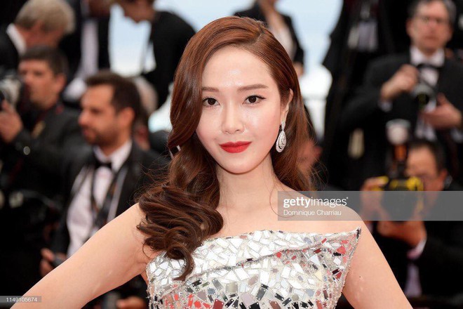 Đẹp đỉnh cao tại Cannes, nữ hoàng băng giá Jessica lại bị nhiếp ảnh gia quốc tế bóc mẽ nhan sắc quá chân thực - Ảnh 9.