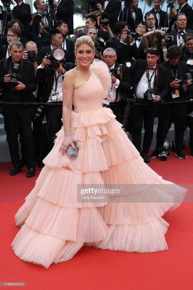 Muốn lịm đi với màn tập hợp váy công chúa ngày khai mạc Cannes 2019, bộ nào cũng bồng bềnh thần tiên quá đỗi - Ảnh 13.