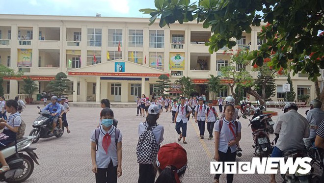 Nữ giáo viên tát và đánh tới tấp vào đầu học sinh: Lãnh đạo TP Hải Phòng chỉ đạo khẩn - Ảnh 1.