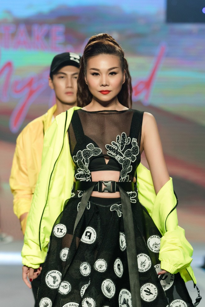 Dàn sao Việt đình đám quy tụ trong fashion show hoành tráng do Thanh Hằng làm vedette - Ảnh 17.