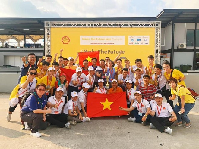 Những khoảnh khắc căng thẳng và vỡ òa trong chiến thắng của sinh viên Việt Nam tại Shell Eco-marathon 2019 - Ảnh 13.