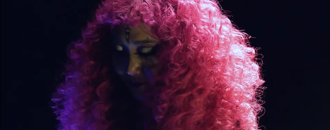 Sau cảnh n&oacute;ng đầu tay, T&uacute; Hảo khỏa th&acirc;n tắm bồn nhưng vẫn kh&ocirc;ng đủ mặn cho Cừu Đen - Ảnh 8.