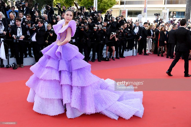 Hình ảnh thú vị: Đụng độ tại thảm đỏ Cannes, Chị đại showbiz Thái được chăm sóc nhiệt tình, lấn át cả Bella Hadid - Ảnh 5.