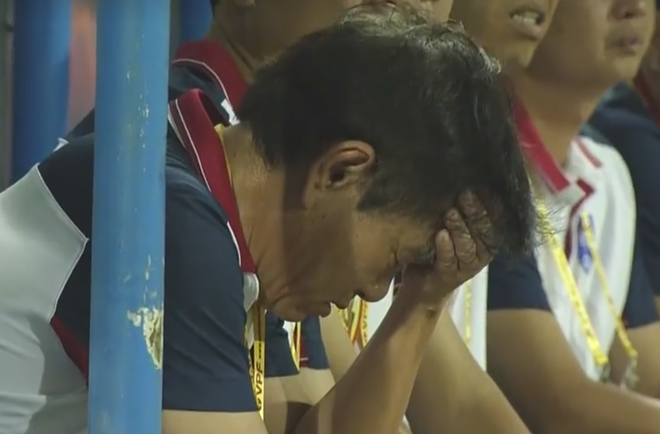 Bạn th&acirc;n HLV Park Hang-seo bực bội với trọng t&agrave;i V.League v&igrave; pha bắt lỗi tưởng tượng - Ảnh 1.