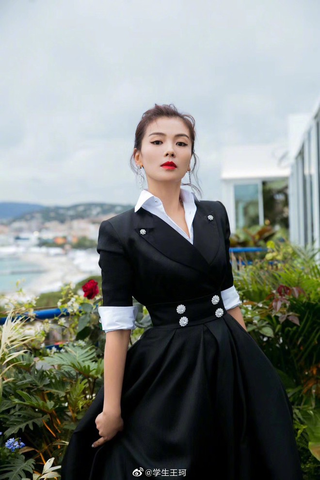 Sự kiện bên lề Cannes: Ming Xi - Sui He cạnh tranh sắc vóc khốc liệt, Lưu Đào - Quan Hiểu Đồng chẳng chịu lép vế - Ảnh 13.