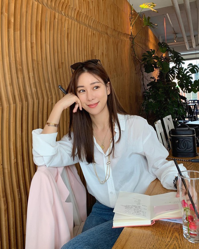 Nắng tưng bừng, c&aacute;c n&agrave;ng mặc đồ hở chưa chắc đ&atilde; hay bằng diện 4 items vừa m&aacute;t mẻ vừa chống nắng hữu hiệu n&agrave;y - Ảnh 5.